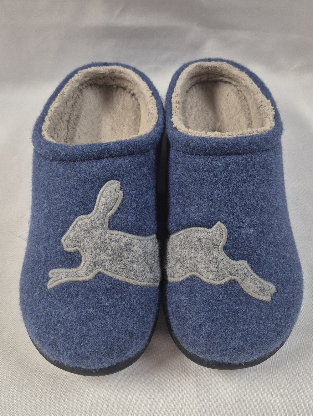 LL Bean Women's Daybreak Scuffs Motif Size 11 Medium Rabbit Slippers